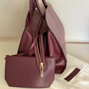 Aritzia ALXILARY Burgundy Tote Bag